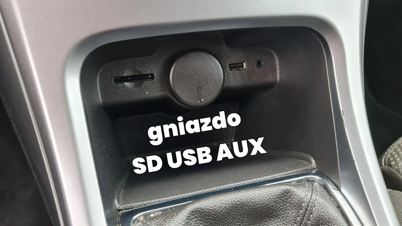 Opel Astra - Zdjęcie 22