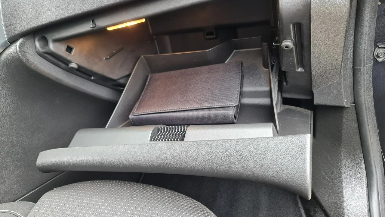 Opel Astra - Zdjęcie 25