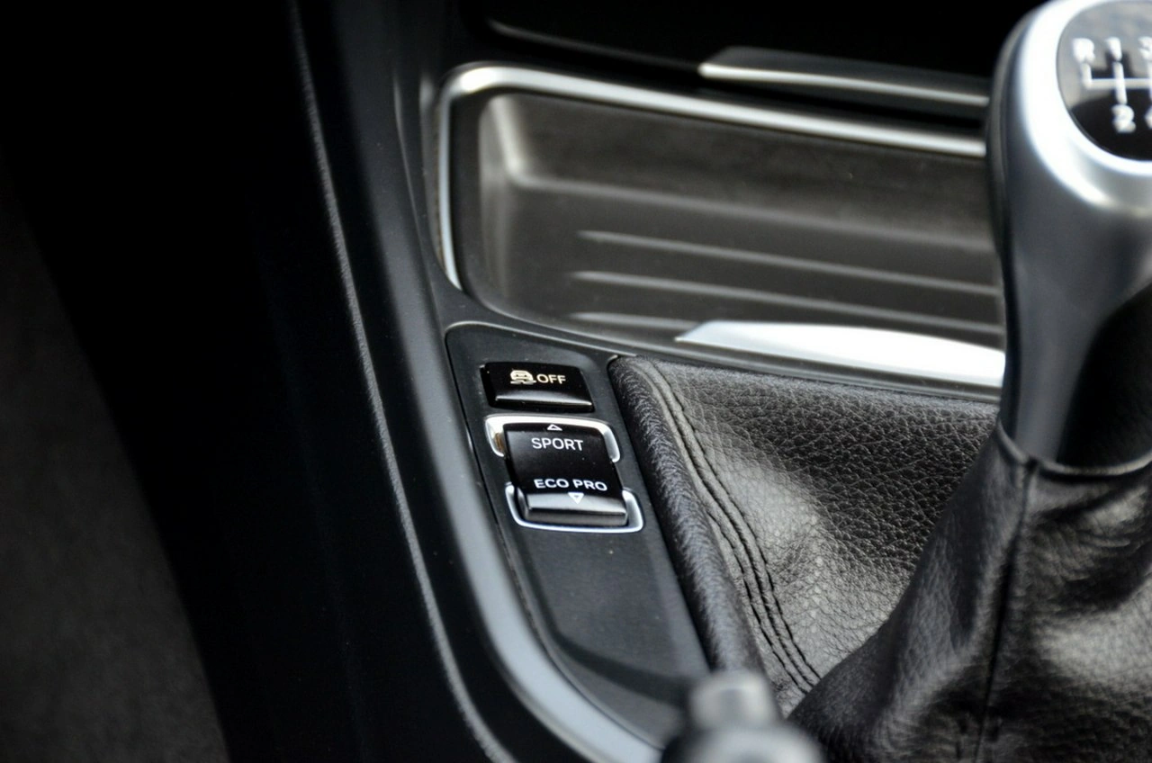 BMW 320 - Zdjęcie 33