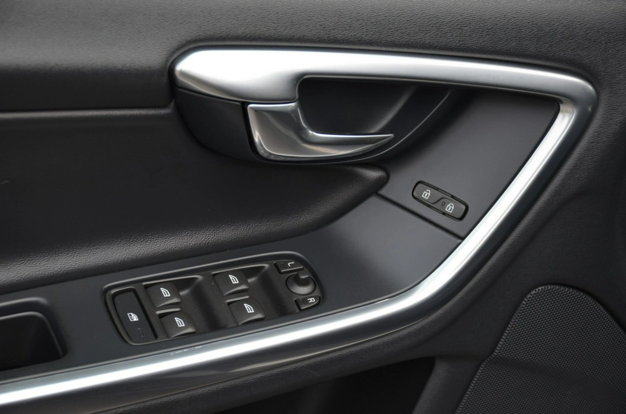 Volvo V60 - Zdjęcie 20