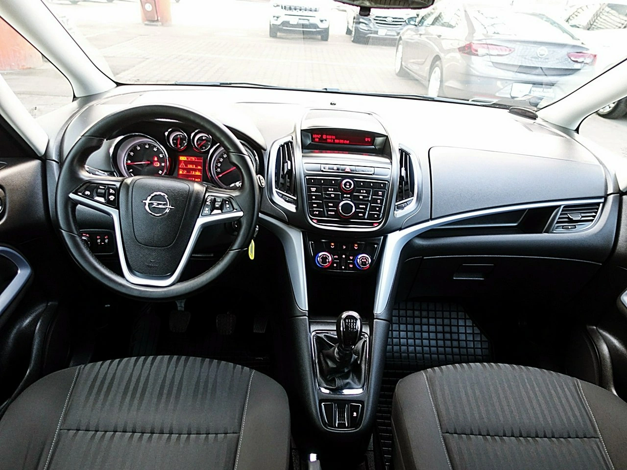 Opel Zafira - Zdjęcie 12