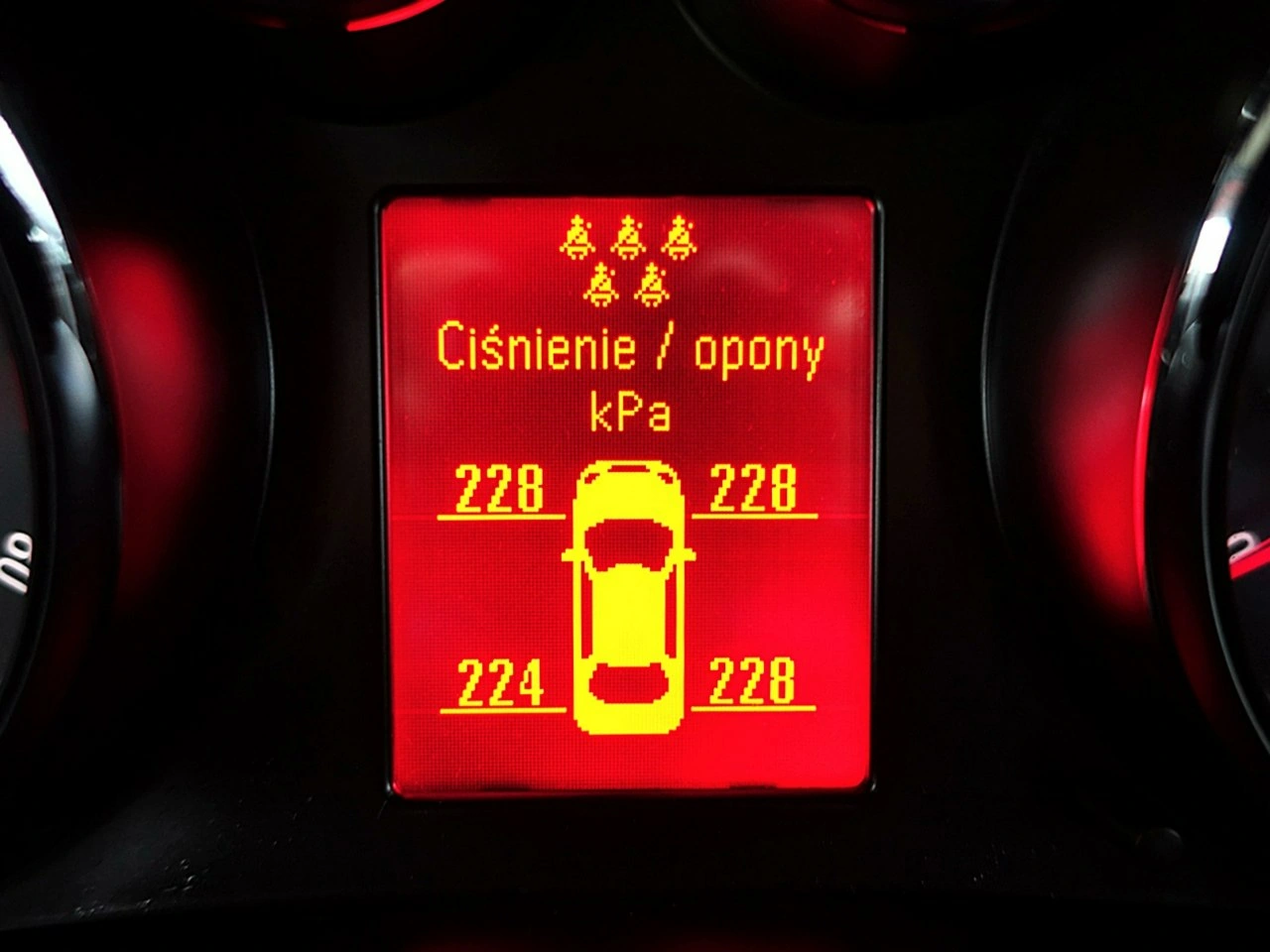 Opel Zafira - Zdjęcie 23