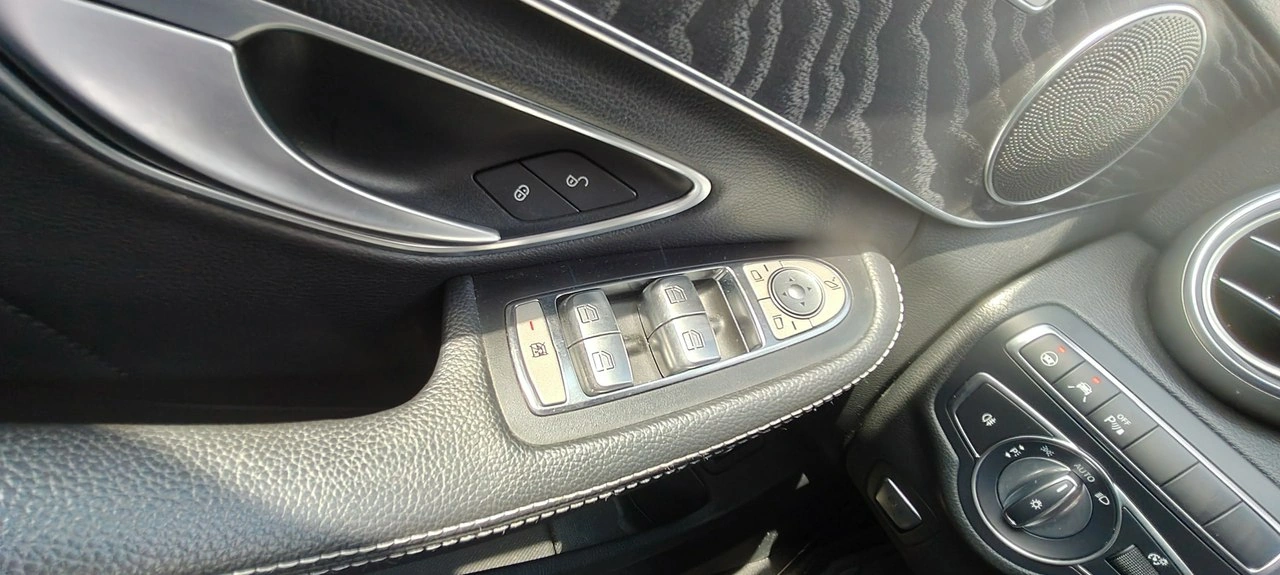 Mercedes C 200 - Zdjęcie 16