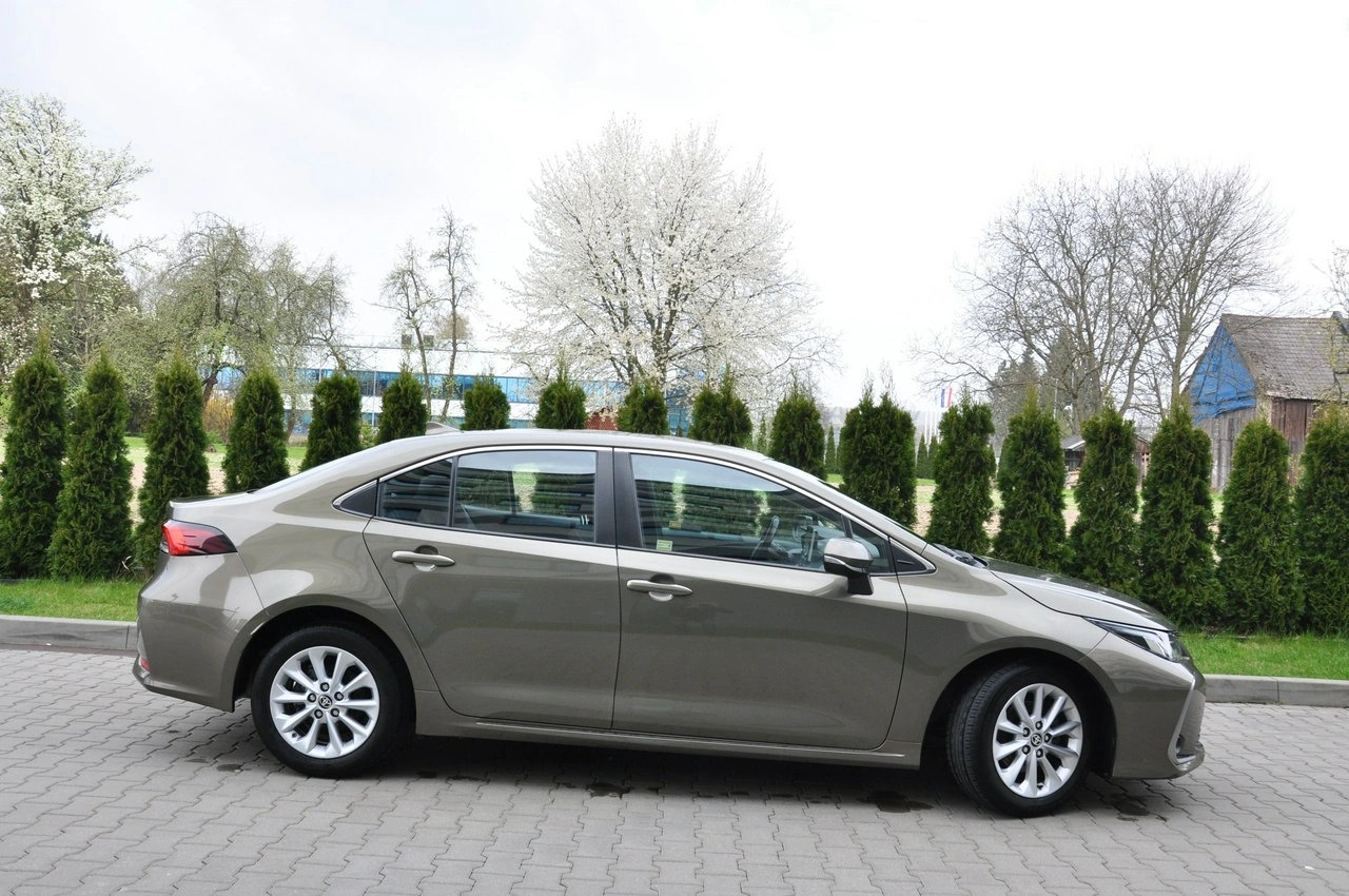 Toyota Corolla - Zdjęcie 9