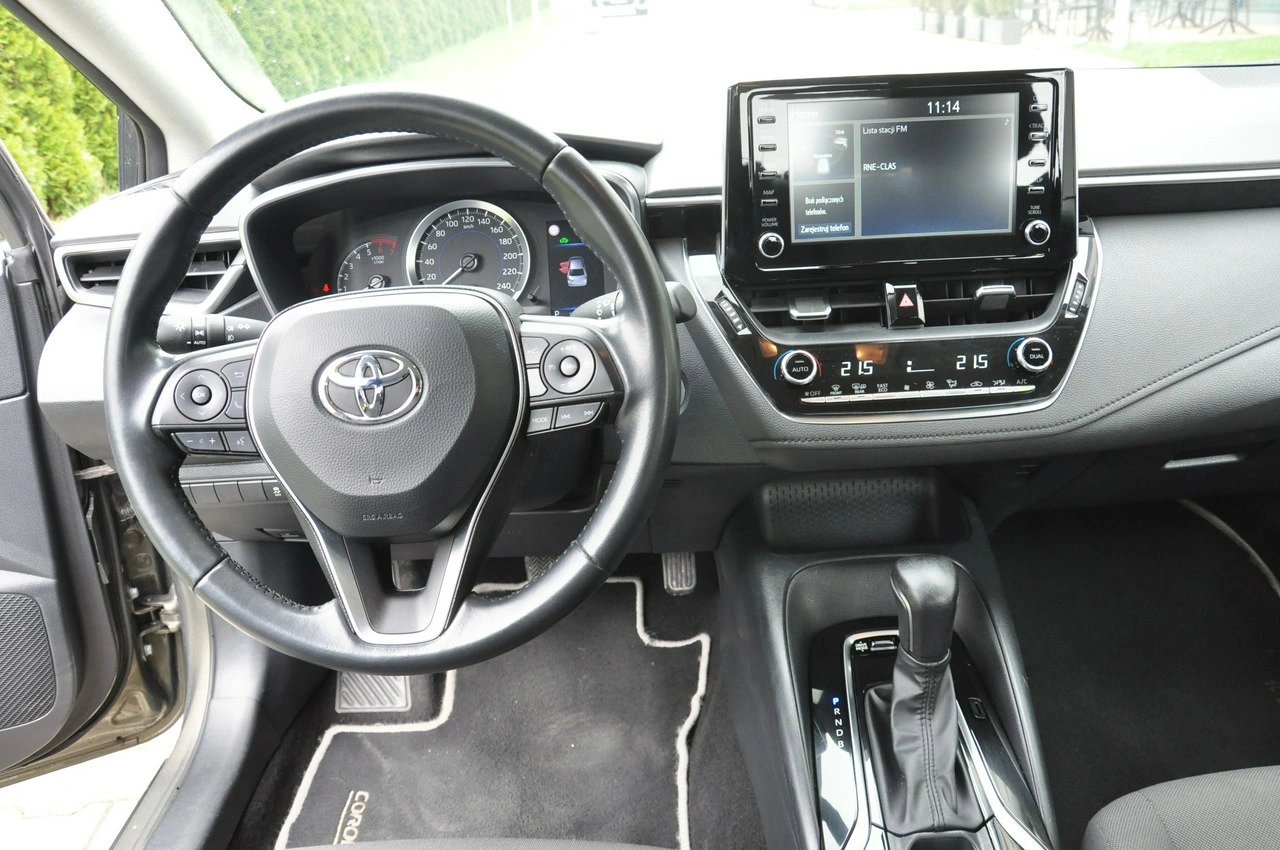 Toyota Corolla - Zdjęcie 18