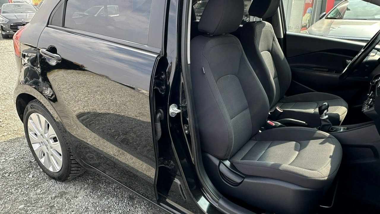 Kia Rio - Zdjęcie 14