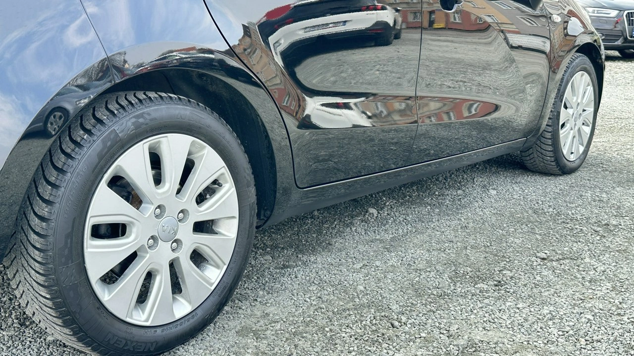 Kia Rio - Zdjęcie 5