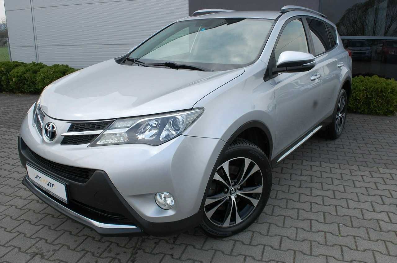 Toyota RAV-4 - Zdjęcie 10