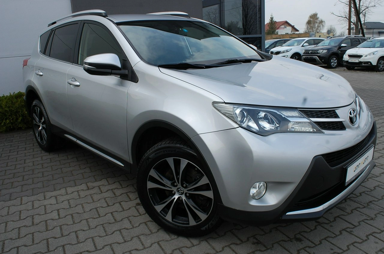 Toyota RAV-4 - Zdjęcie 14