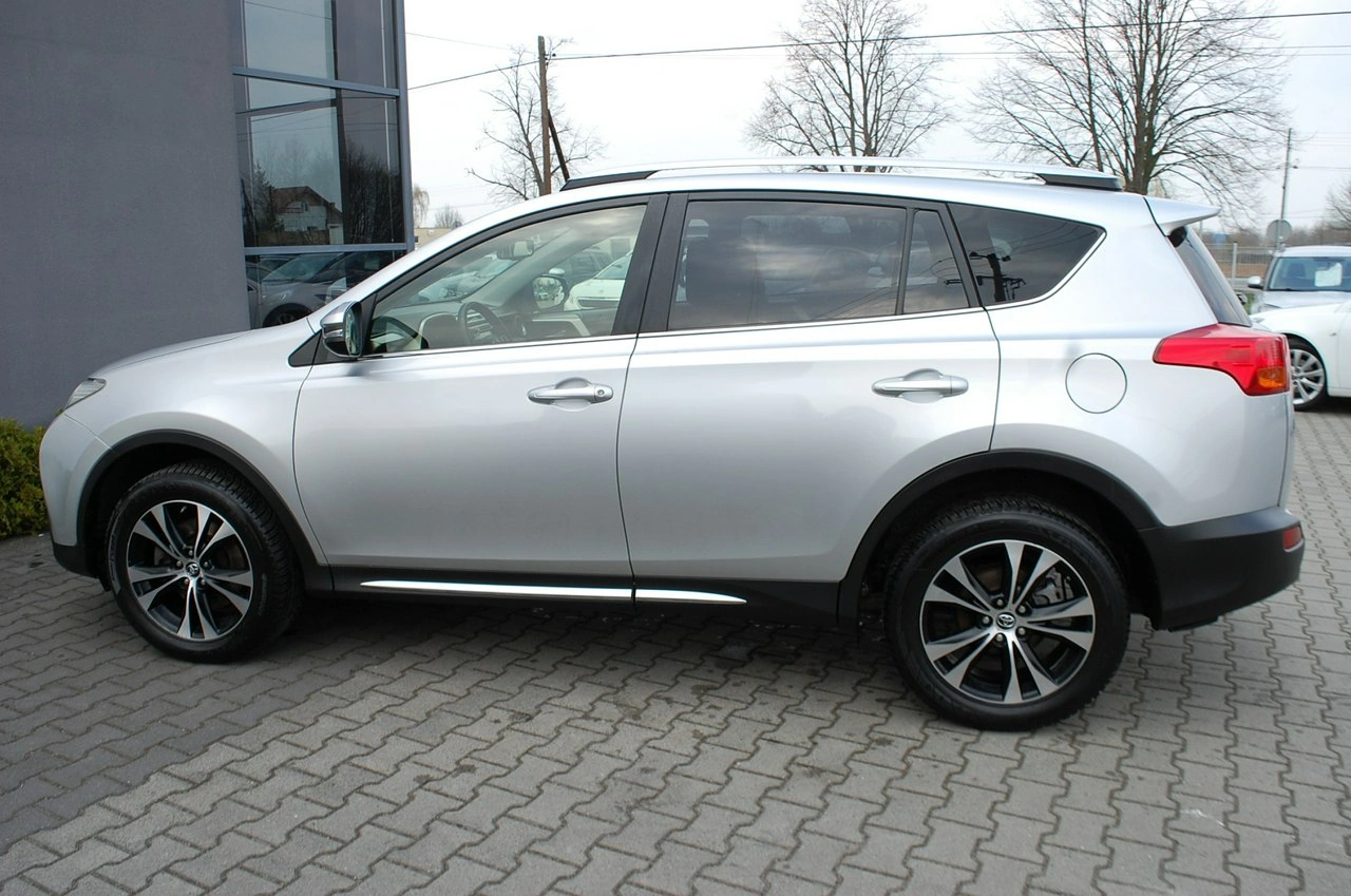 Toyota RAV-4 - Zdjęcie 16