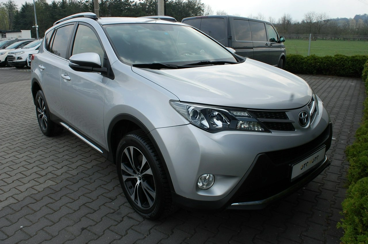 Toyota RAV-4 - Zdjęcie 19