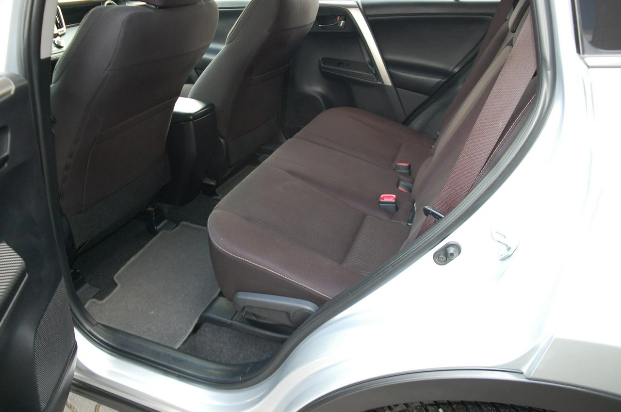 Toyota RAV-4 - Zdjęcie 26