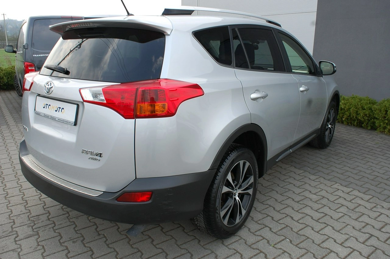 Toyota RAV-4 - Zdjęcie 3