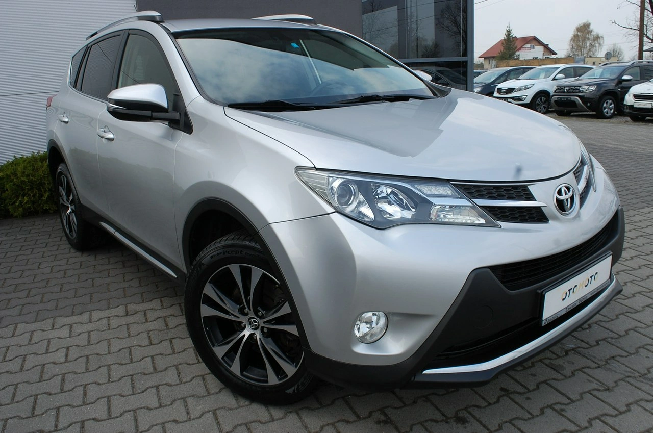 Toyota RAV-4 - Zdjęcie 8