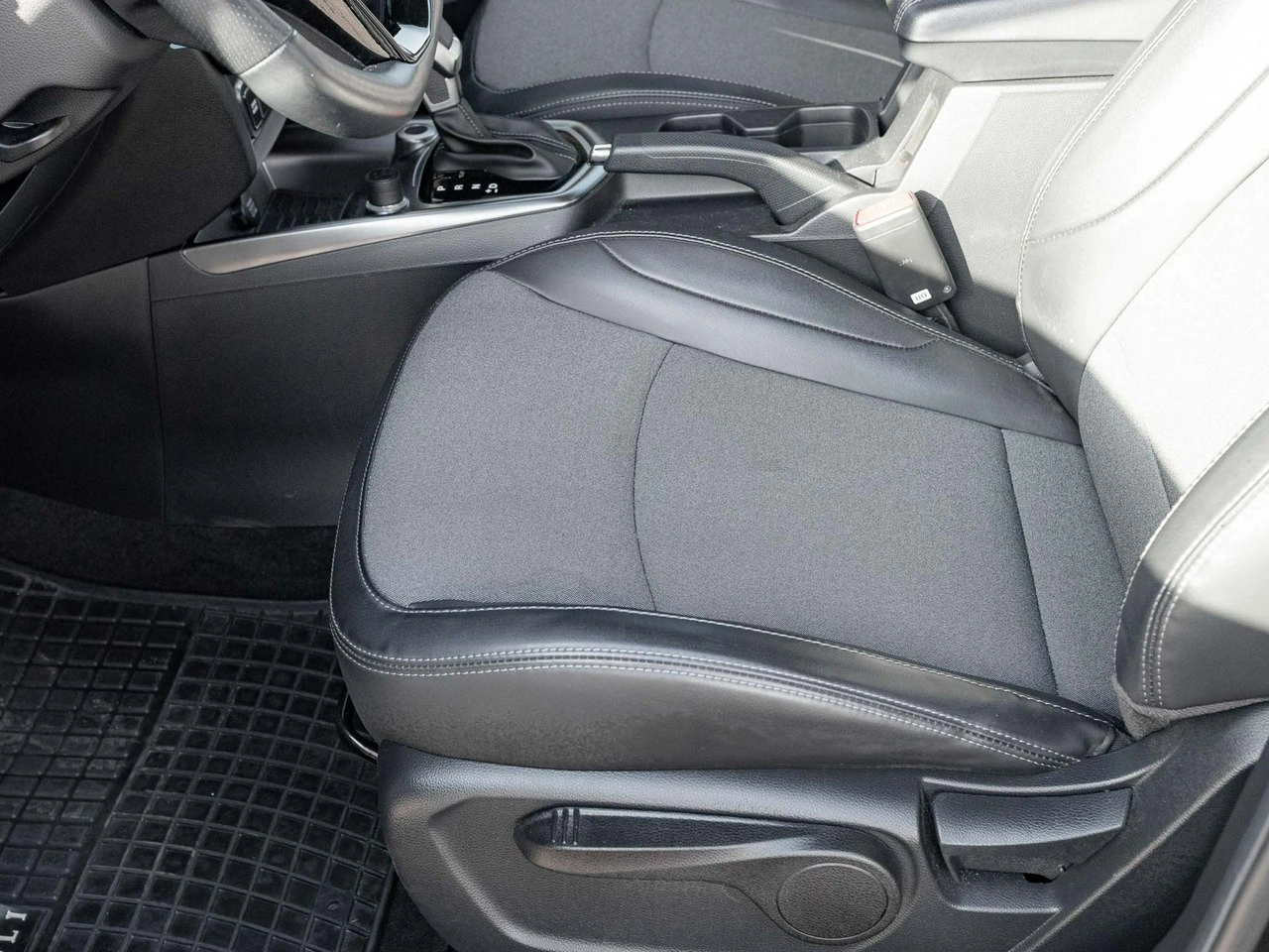 SsangYong/KGM Tivoli - Zdjęcie 9