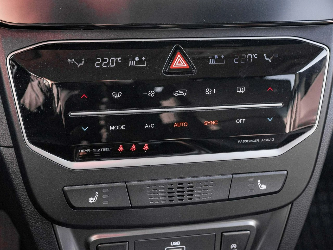 SsangYong/KGM Tivoli - Zdjęcie 15