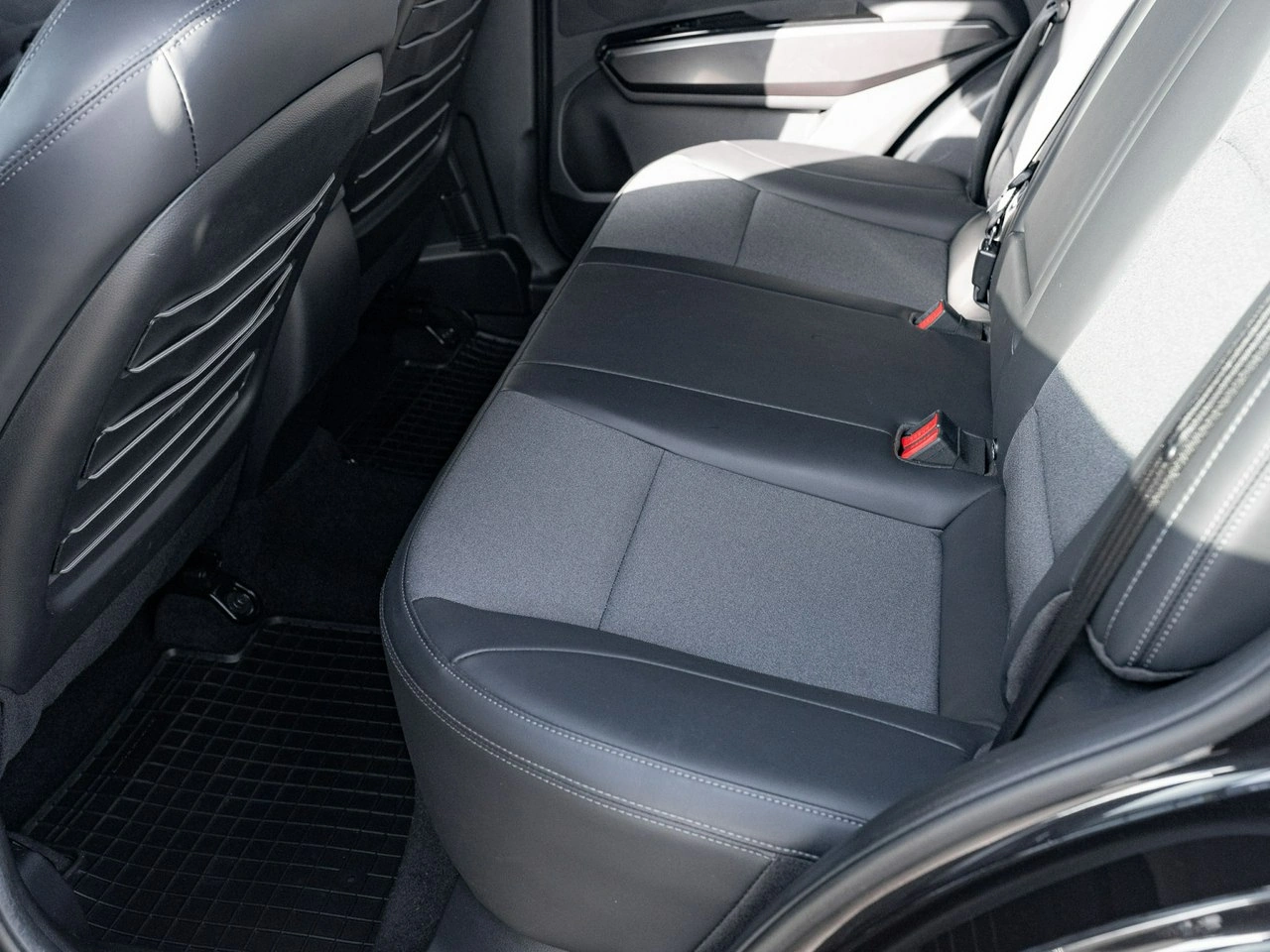 SsangYong/KGM Tivoli - Zdjęcie 22