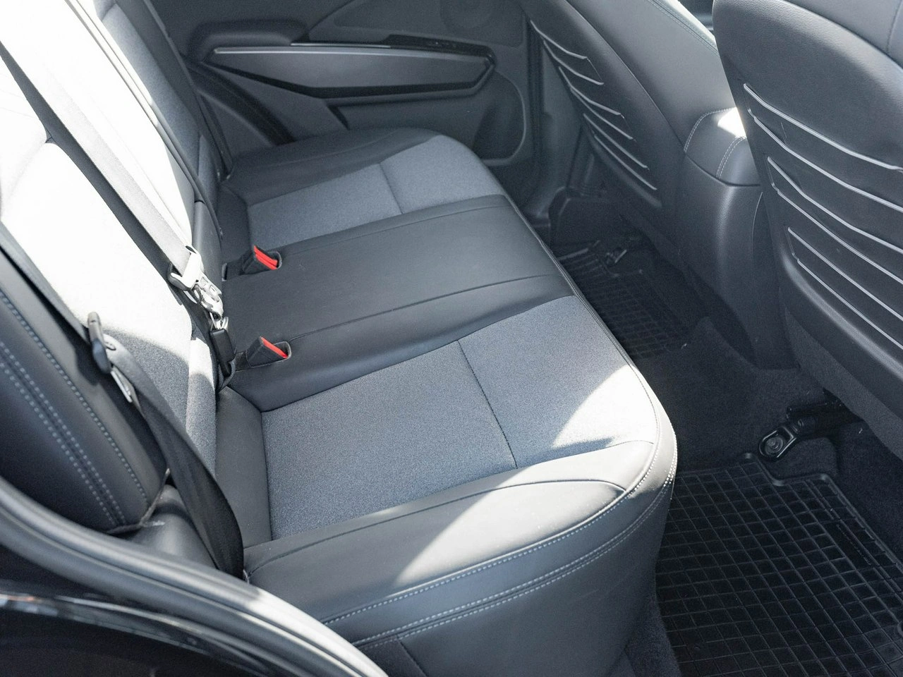 SsangYong/KGM Tivoli - Zdjęcie 24