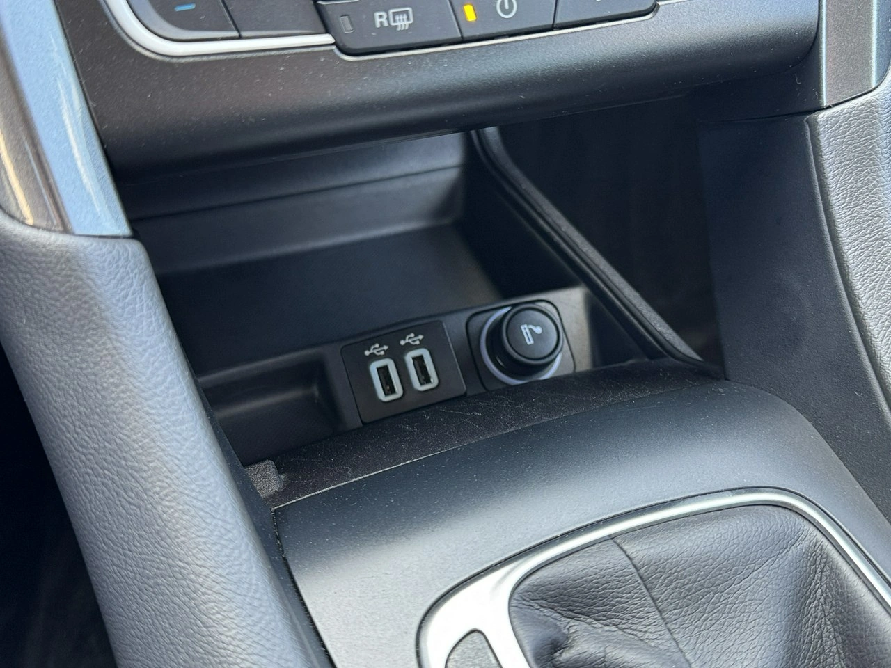 Ford Mondeo - Zdjęcie 28