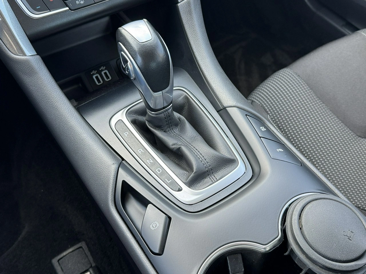 Ford Mondeo - Zdjęcie 29