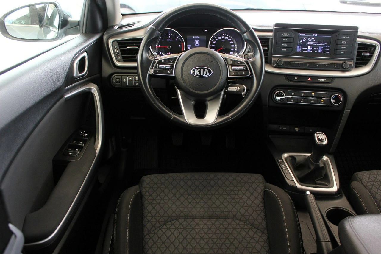 Kia Ceed - Zdjęcie 11