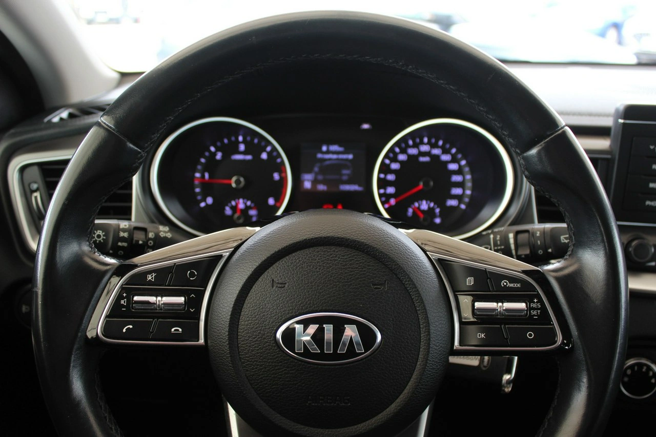 Kia Ceed - Zdjęcie 13