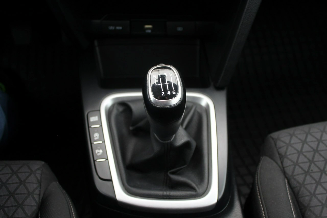 Kia Ceed - Zdjęcie 17