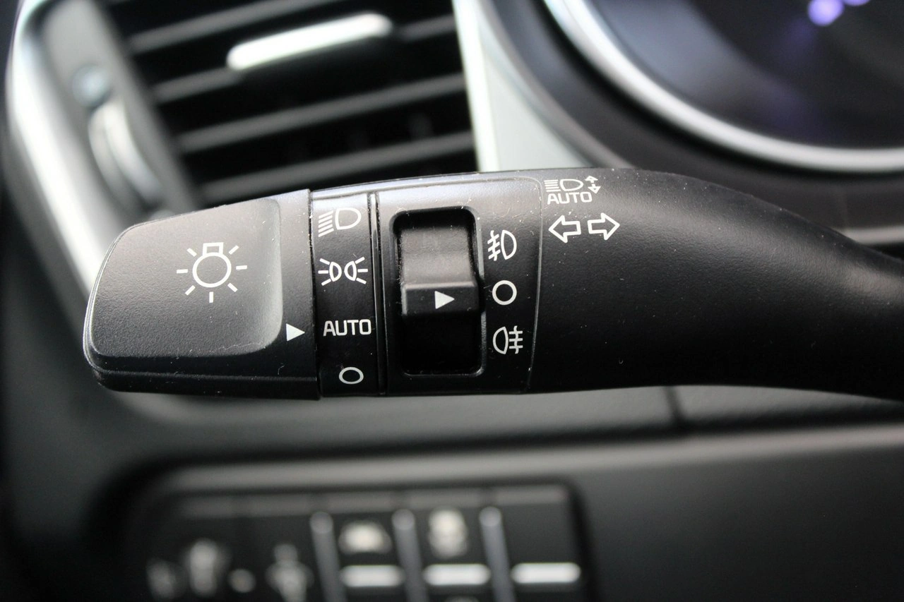 Kia Ceed - Zdjęcie 20