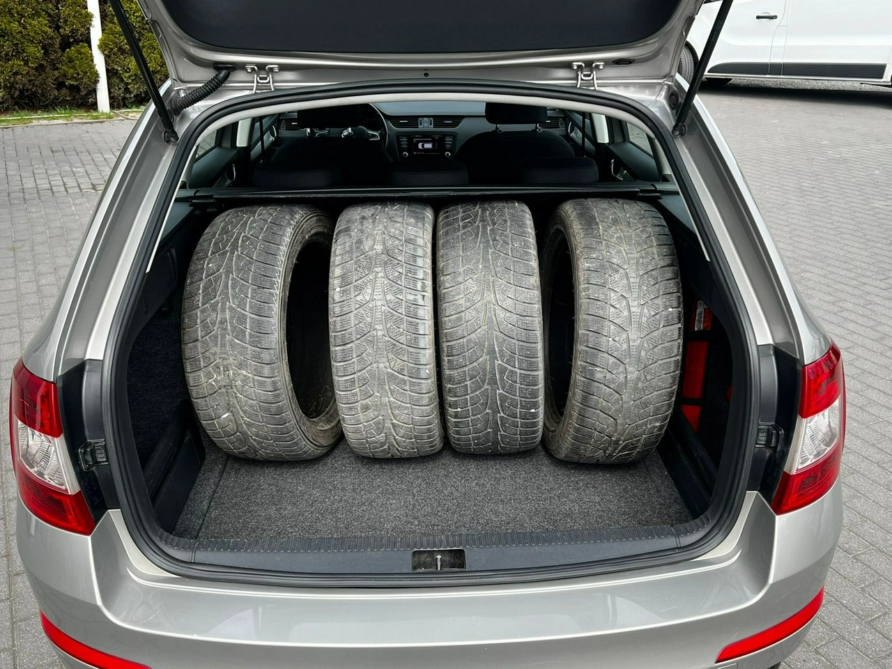 Skoda Octavia - Zdjęcie 11