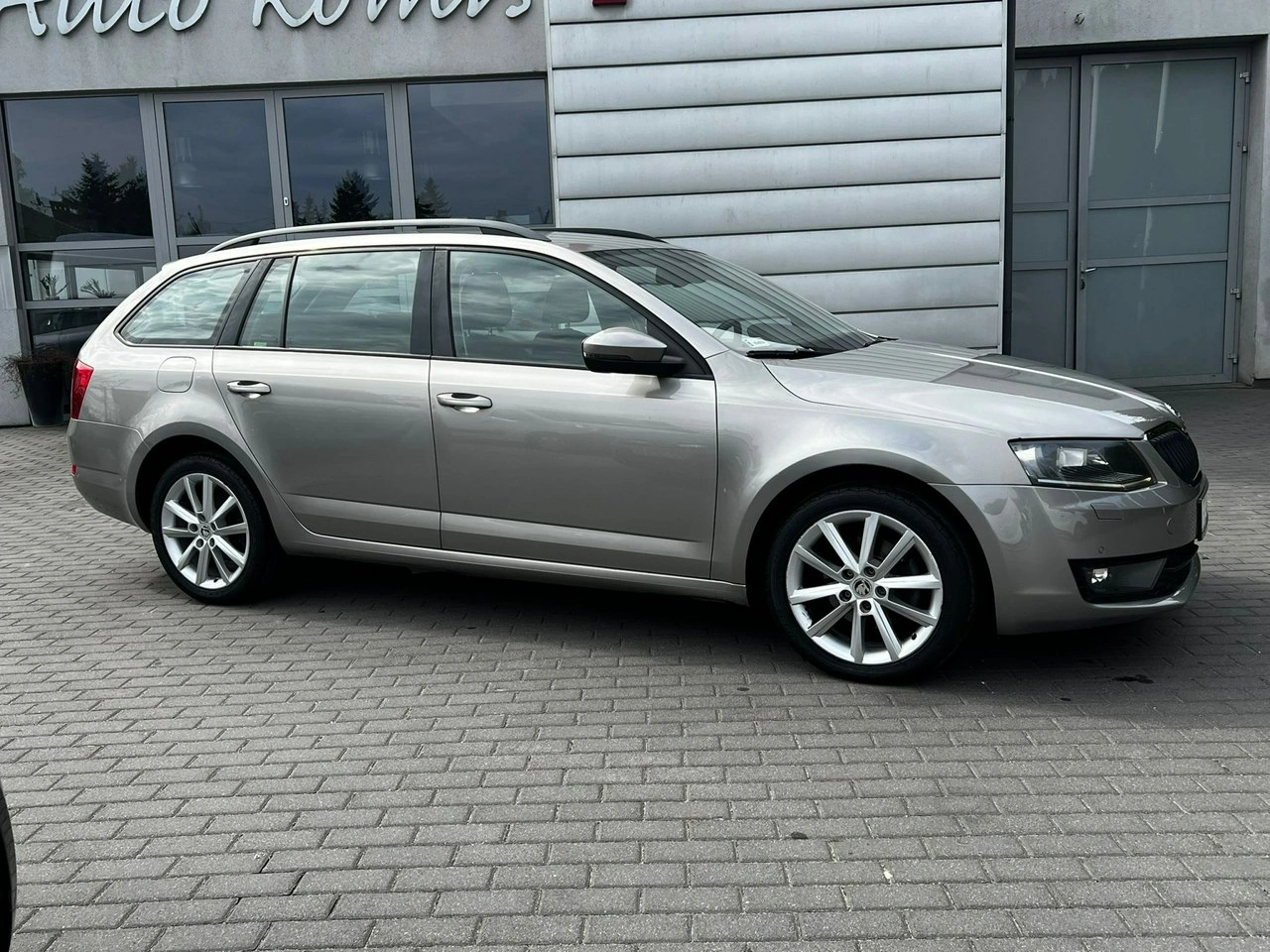 Skoda Octavia - Zdjęcie 3