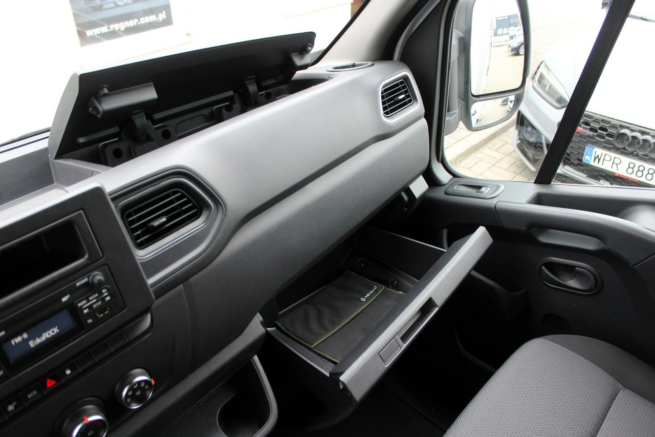 Renault Master - Zdjęcie 24