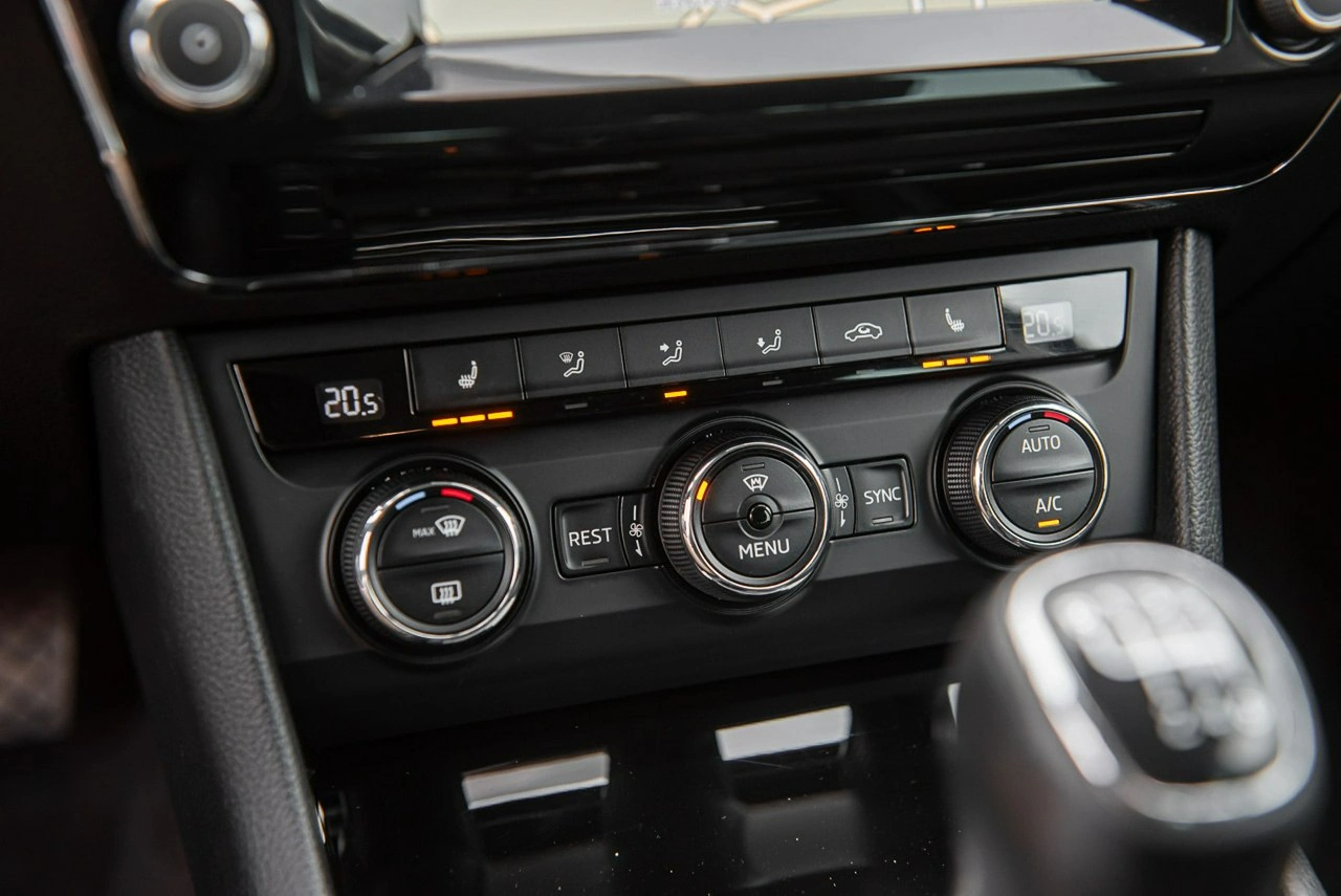 Skoda Superb - Zdjęcie 22