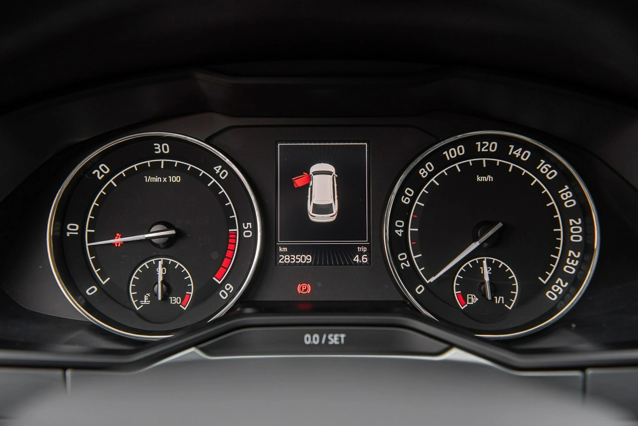 Skoda Superb - Zdjęcie 33