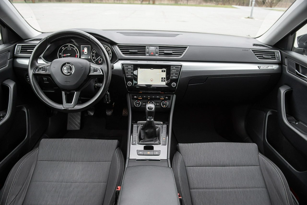 Skoda Superb - Zdjęcie 4