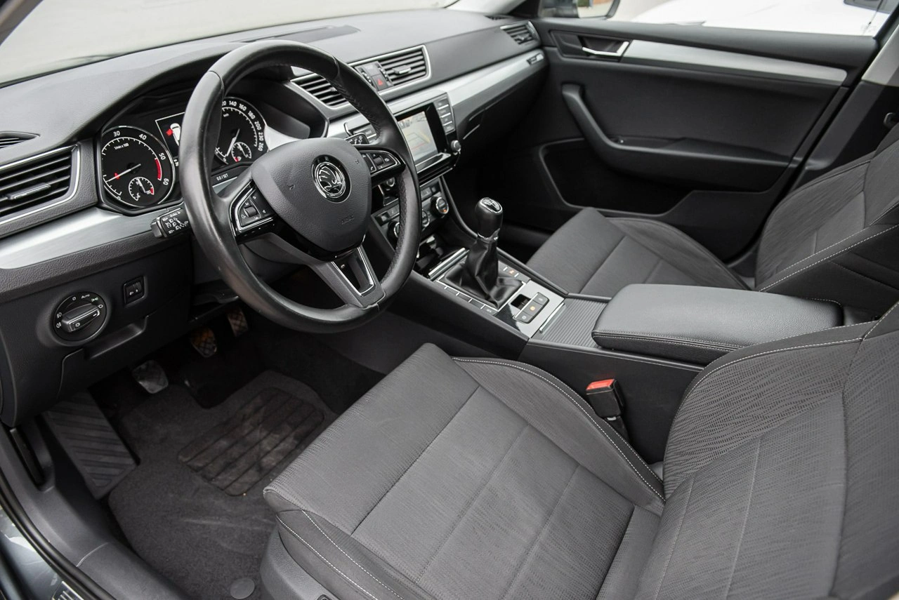 Skoda Superb - Zdjęcie 5