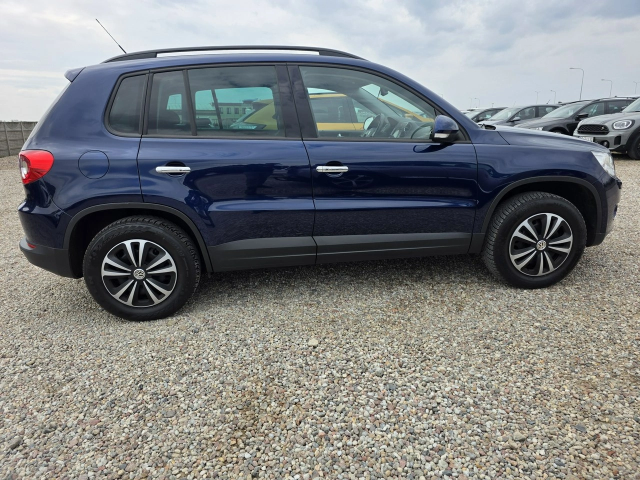 Volkswagen Tiguan - Zdjęcie 9