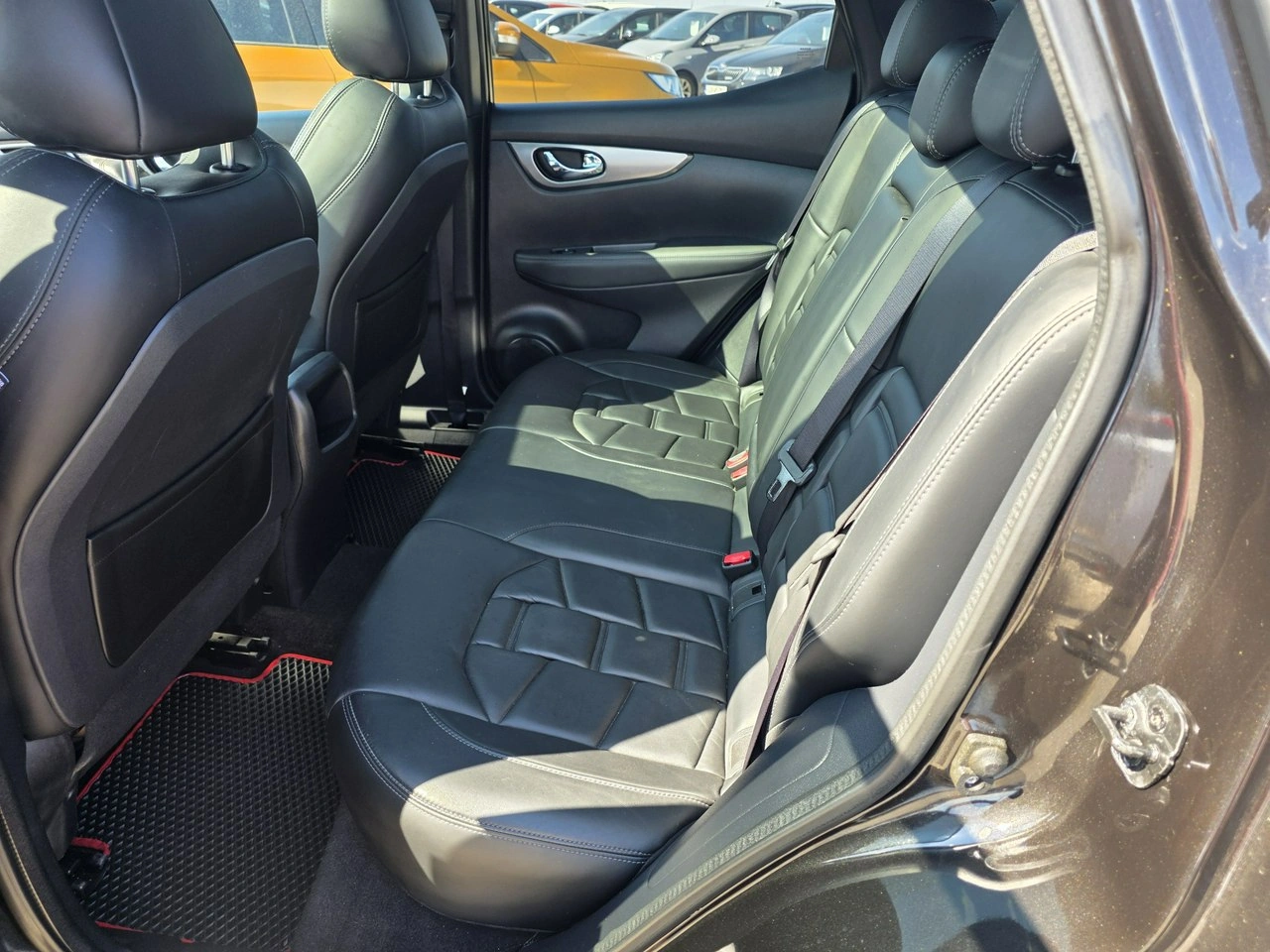 Nissan Qashqai - Zdjęcie 16