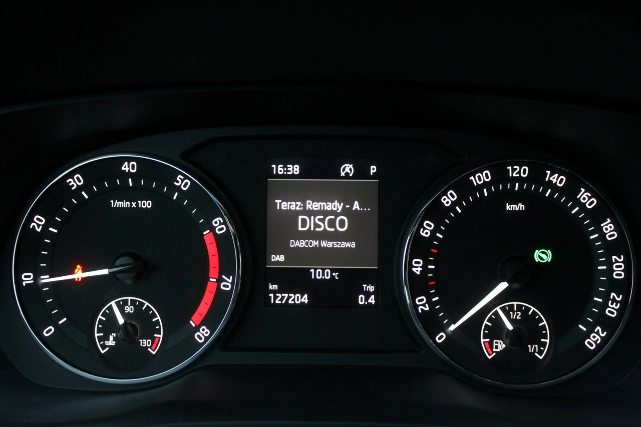 Skoda Octavia - Zdjęcie 12