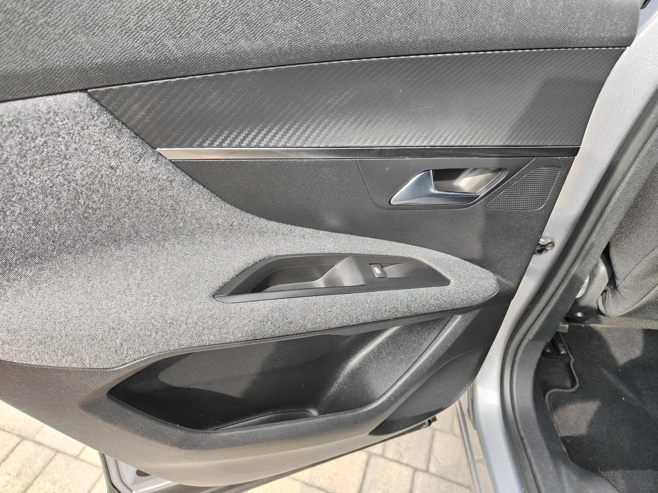 Peugeot 3008 - Zdjęcie 27