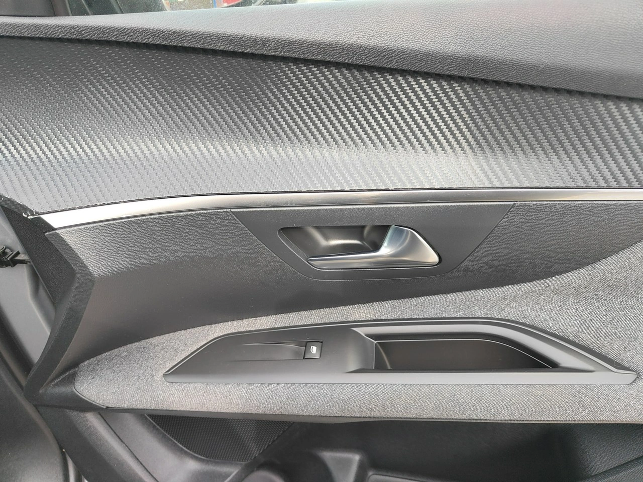 Peugeot 3008 - Zdjęcie 21