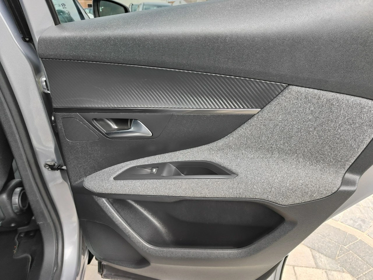 Peugeot 3008 - Zdjęcie 24