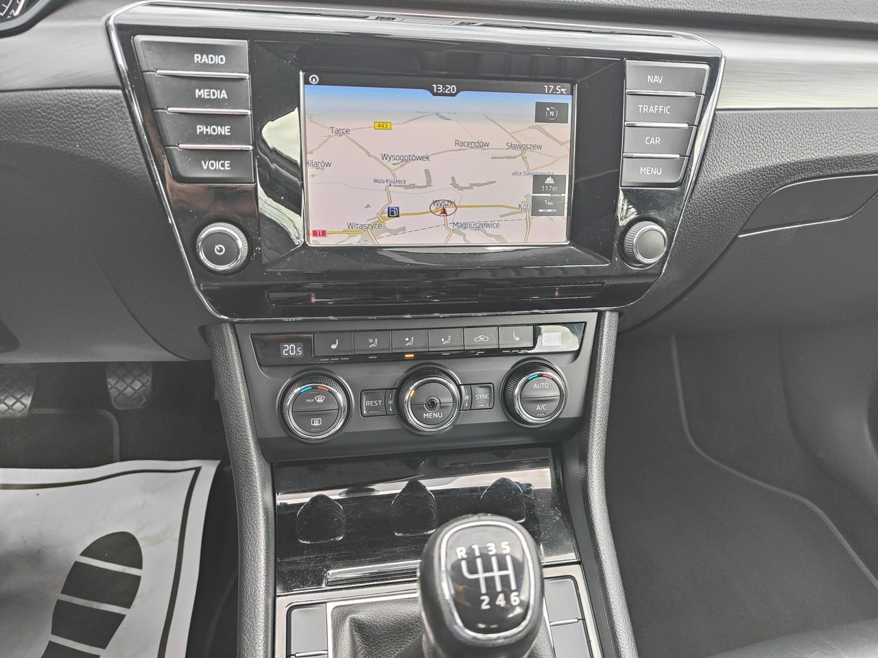 Skoda Superb - Zdjęcie 12