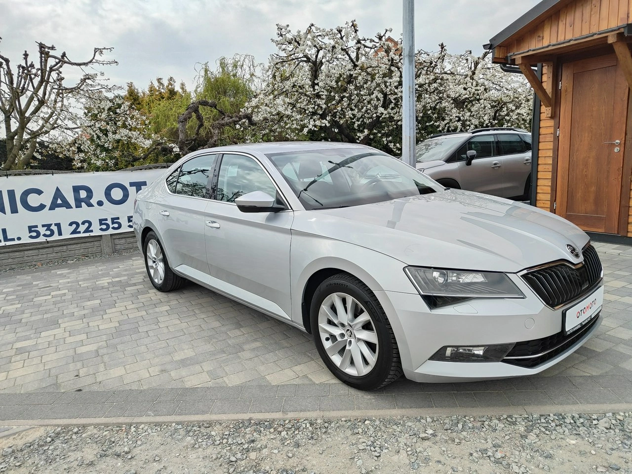 Skoda Superb - Główne zdjęcie
