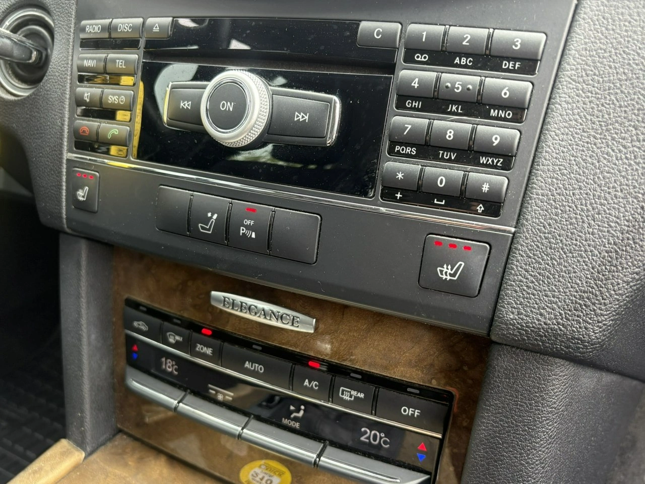 Mercedes E 200 - Zdjęcie 14