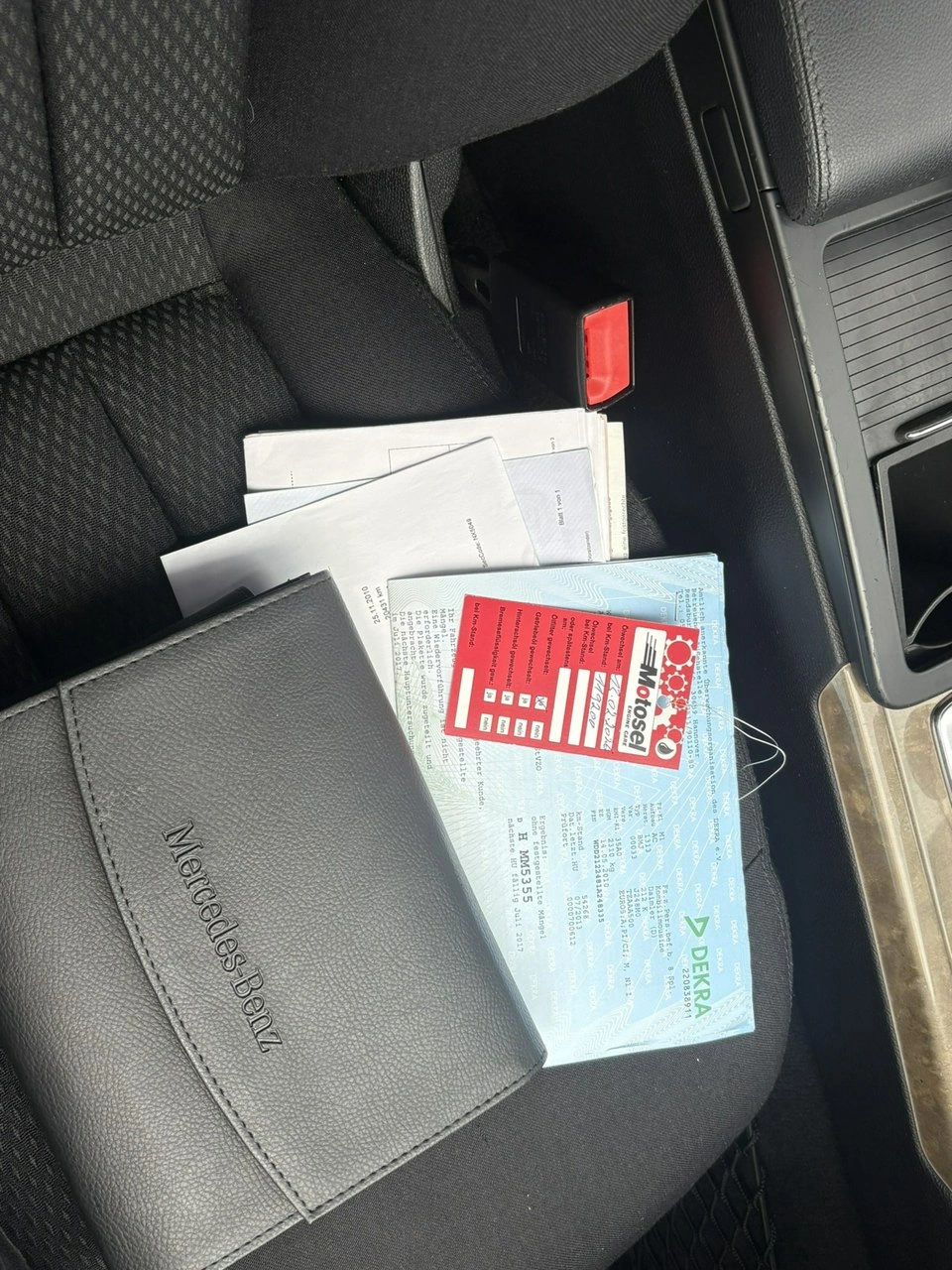 Mercedes E 200 - Zdjęcie 18