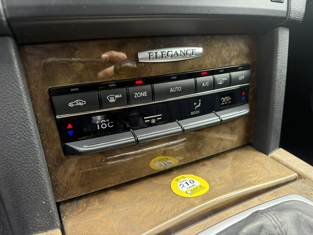 Mercedes E 200 - Zdjęcie 22