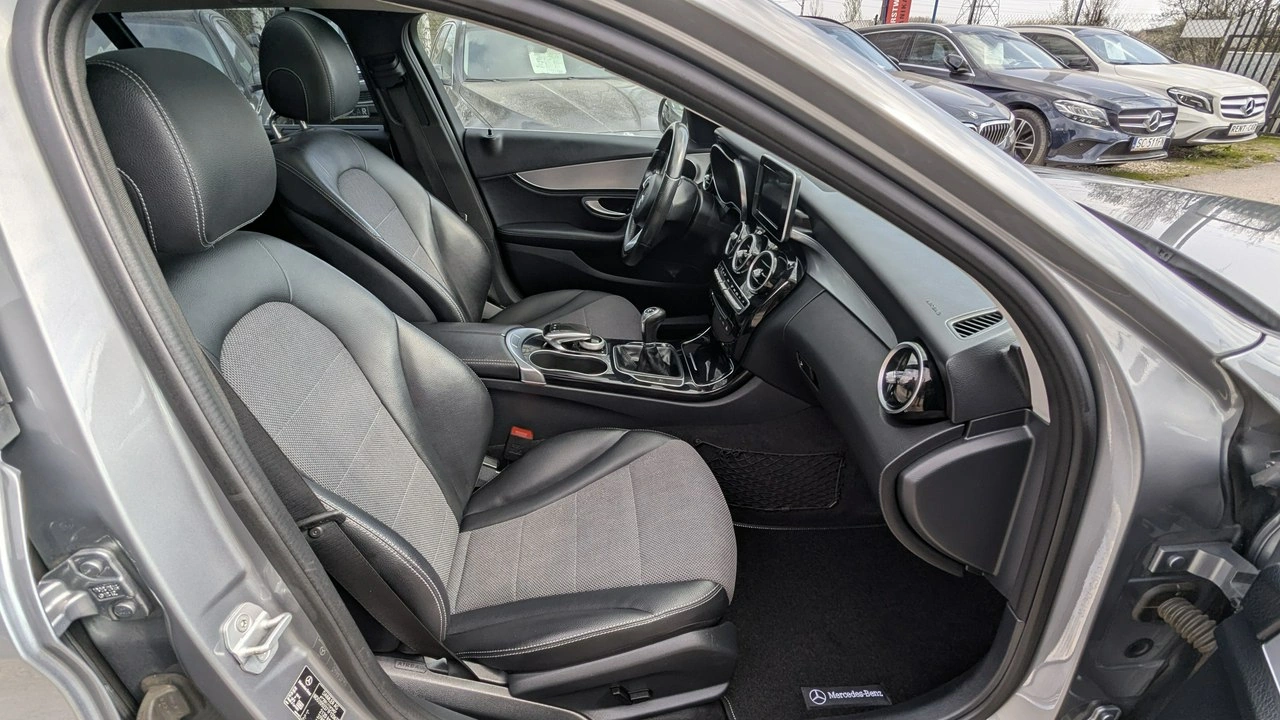 Mercedes C 200 - Zdjęcie 16