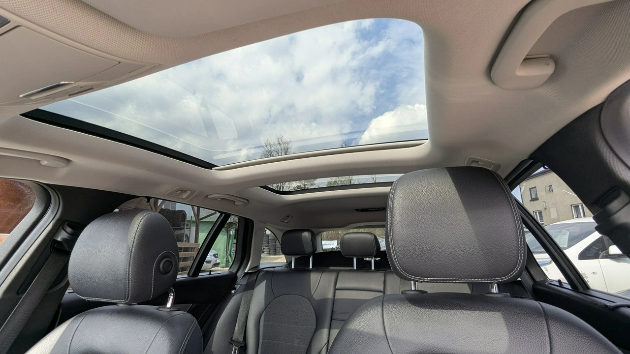 Mercedes C 200 - Zdjęcie 24