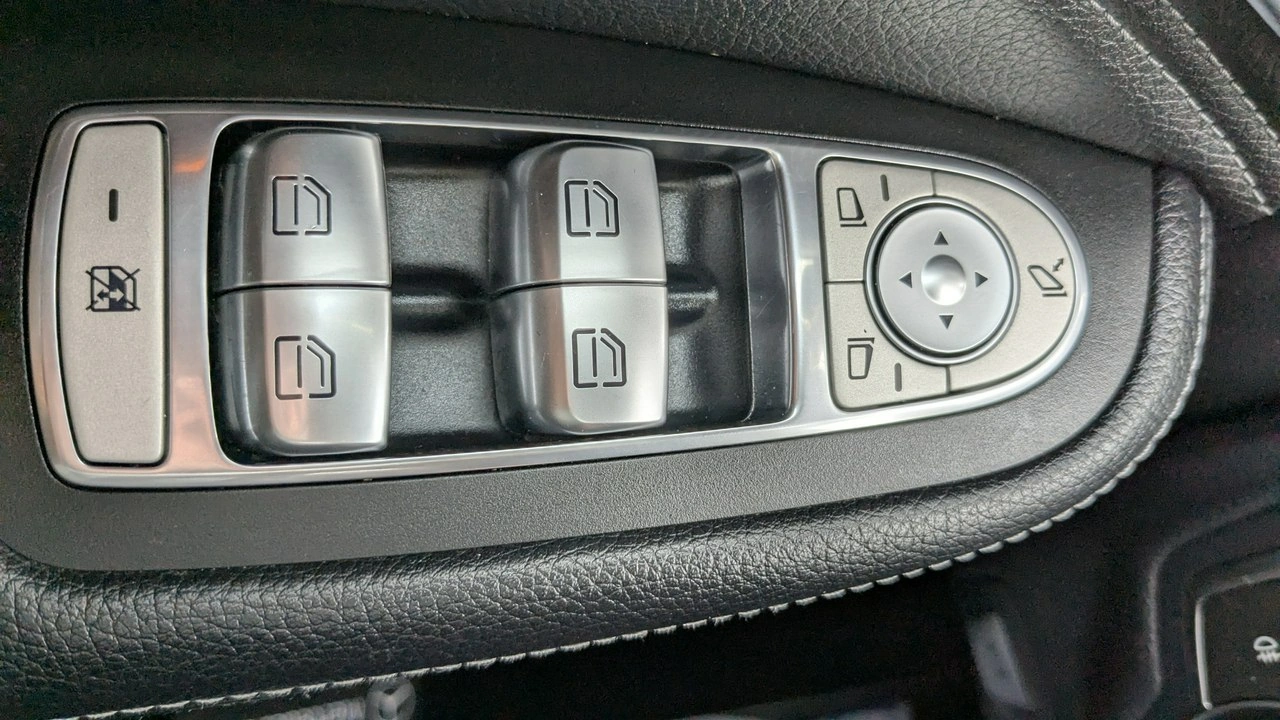 Mercedes C 200 - Zdjęcie 28