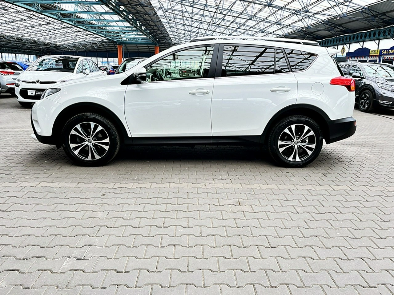 Toyota RAV-4 - Zdjęcie 5